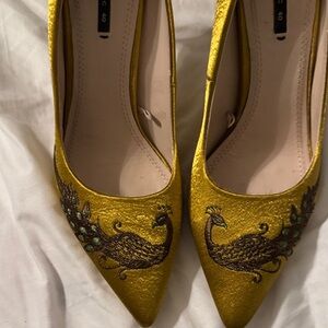Zara Peacock yellow green satin heel Gold Embroidered Women's Shoes